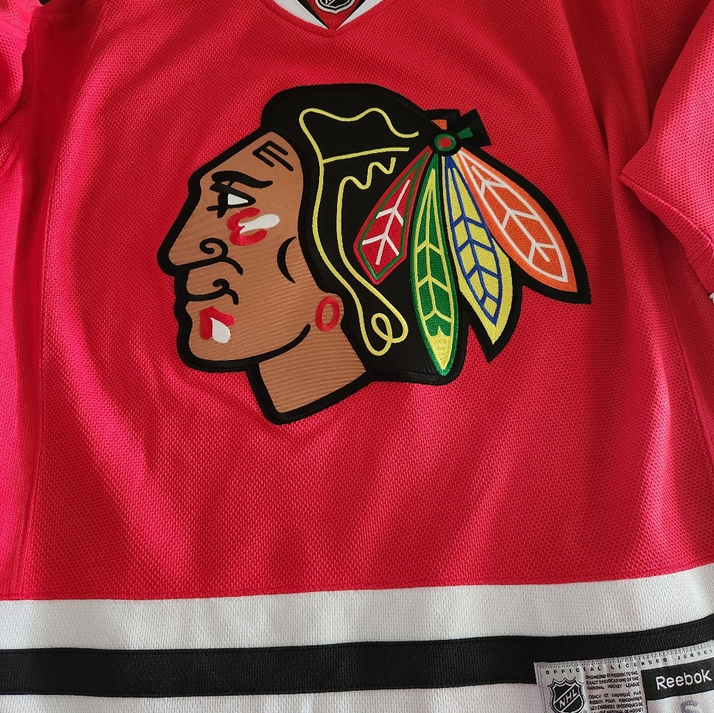 Reebock Chicago blackhawks NHL Jersey size small mens